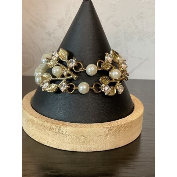 Vintage Gold Tone Leaf Clear Rhinestone Pearl Banded Lobster Claw Clasp Bracelet - Picture 1 of 5